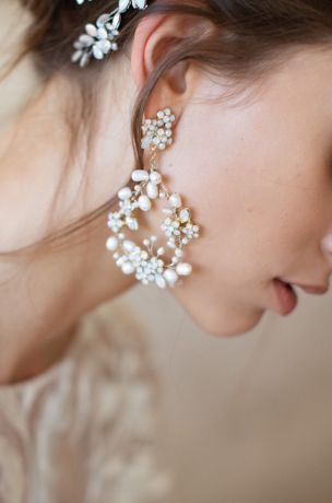 Baby"s Breath Floral Pearl Earrings